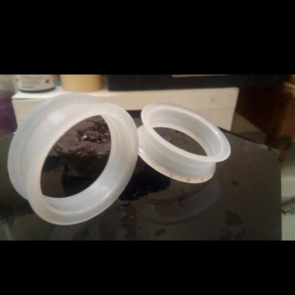 Clear Silicone Tunnels - Picture 2 of 2